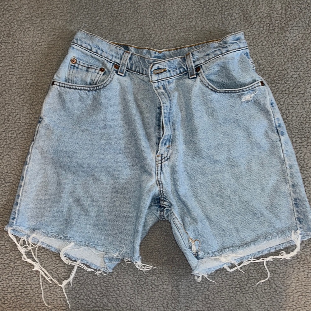 Levi’s Cut-Off Shorts LL-609